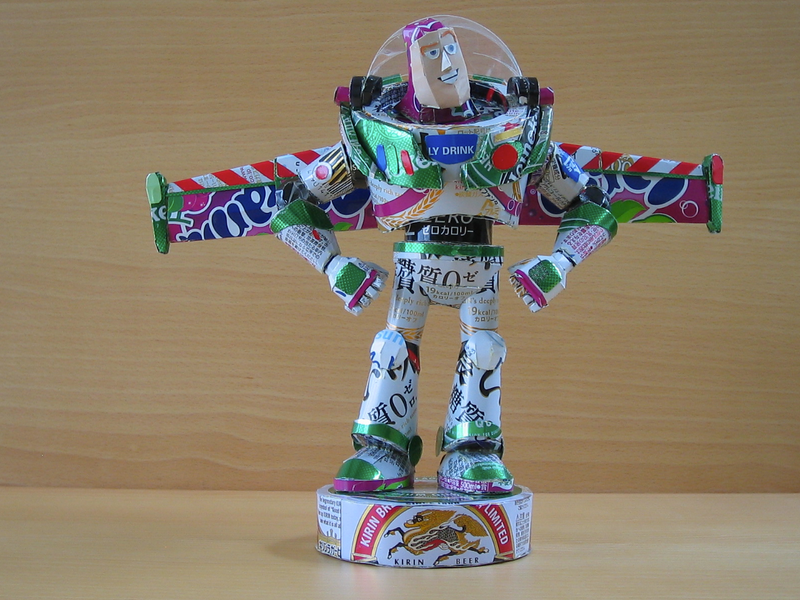 Illustration for article titled Japan's Amazing Drink Can Sculptures Will Melt Your Mind